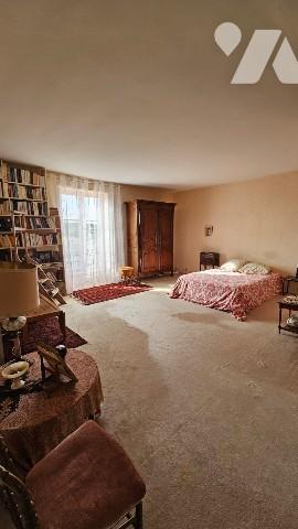 Maison Bourgeoise de 11 pièces de plus de 371 m²