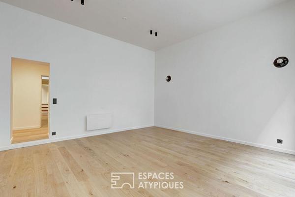 Appartement sur cour entièrement rénové entre Madeleine et Saint-Augustin