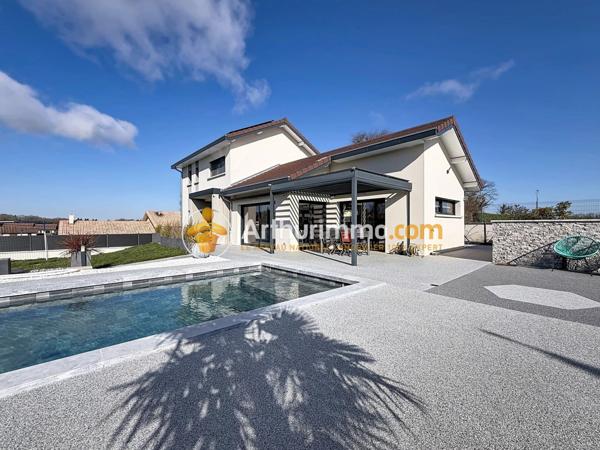 Vente Maison 5 pièces 140 m2 à Bourgoin-Jallieu