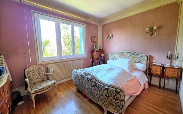 Maison à vendre    7 pièces •  Triel-sur-Seine