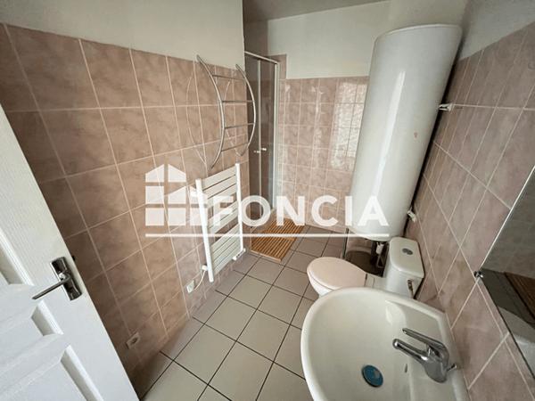 Location Appartement 3 pièces 47.88 m² - 74 RUE DE MESSEI Flers 61100