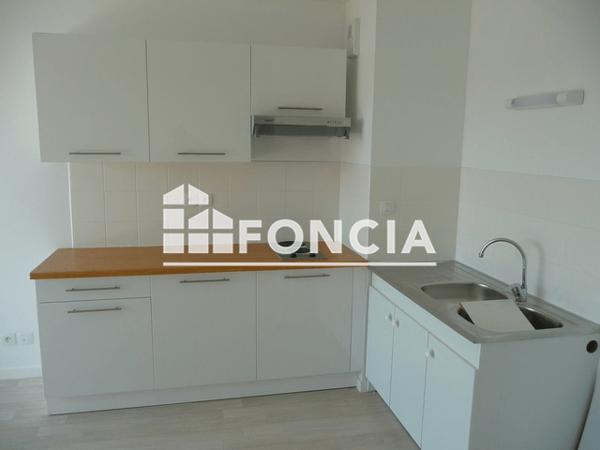 Location Appartement 2 pièces 46.65 m² - 11 RUE D'ETAVAUX Caen 14000