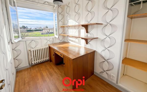 Maison à vendre    4 pièces •  Ainay-le-Château