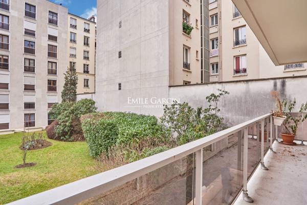 À vendre - appartement - 82 m² - Paris - 75015 - Porte de Versailles - Balcon