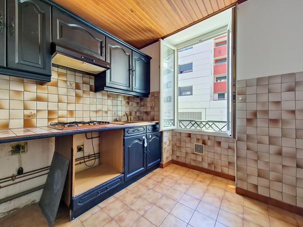 Appartement
         2 pièces
        - 33 m² Exclusivité 159 000 € *