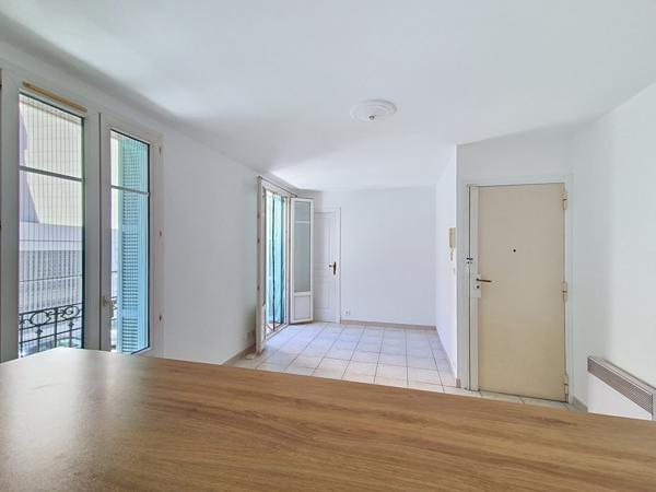 Appartement
         2 pièces
        - 33 m² Exclusivité 159 000 € *