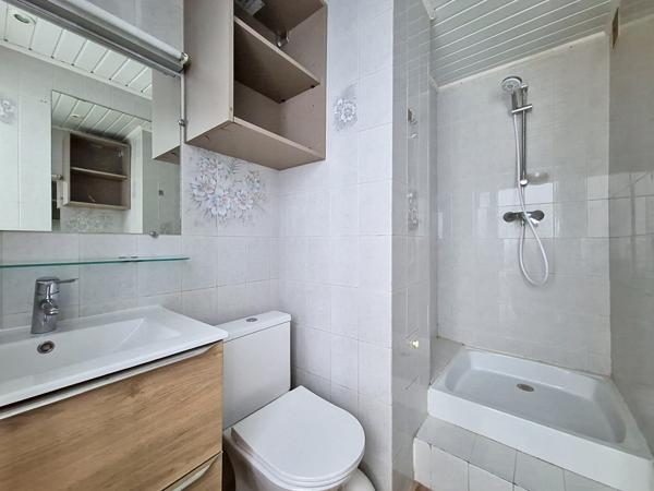 Appartement
         2 pièces
        - 33 m² Exclusivité 159 000 € *