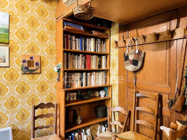 Maison de caractère de 157 m² avec dépendances et terrain constructible - Chevanceaux (17)