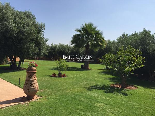 À vendre propriété de charme à quelques minutes des golfs à Marrakech.