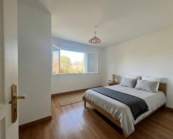 Maison 6 pièce(s) 4 chambre(s) 156 m²