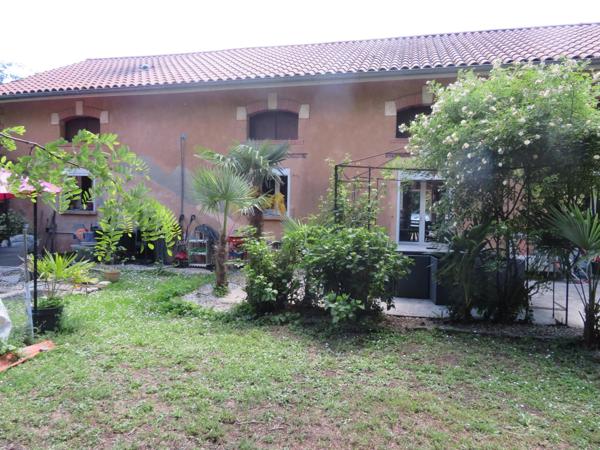 Maison au calme avec grand jardin et garage