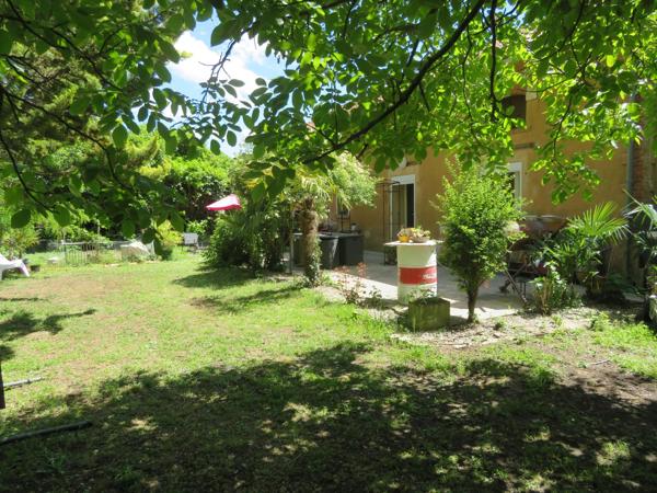 Maison au calme avec grand jardin et garage