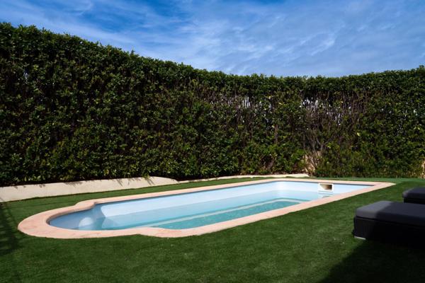 Plain-pied rénové avec piscine à Carcassonne