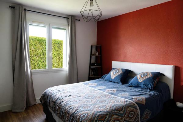 Plain-pied rénové avec piscine à Carcassonne