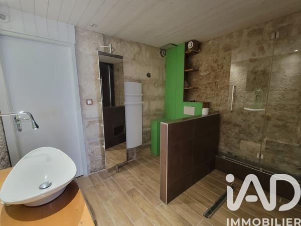 Maison à vendre 8 pièces 213 m² Saintes