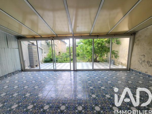 Maison à vendre 8 pièces 213 m² Saintes