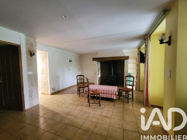 Maison à vendre 8 pièces 213 m² Saintes