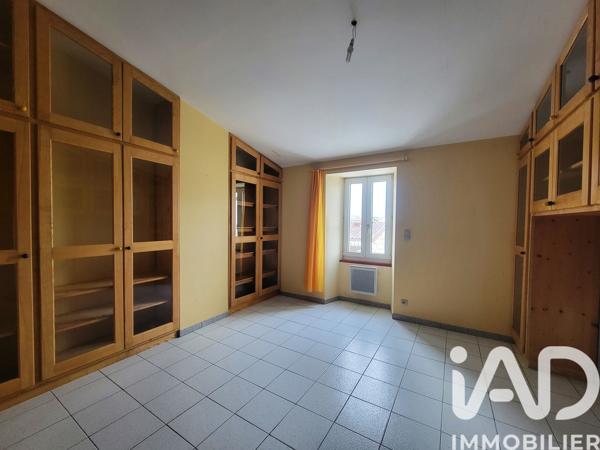 Maison à vendre 8 pièces 213 m² Saintes