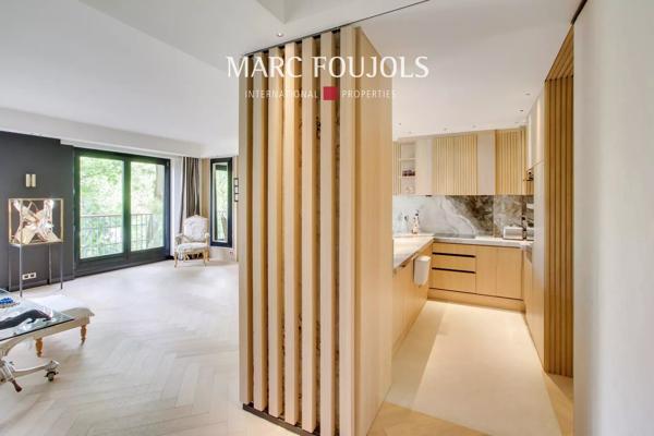 Paris XVI Foch – appartement rénové de 80 m² avec balcons