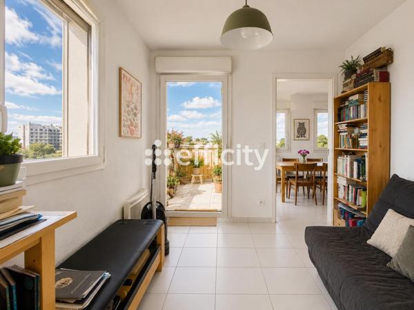 Appartement
         3 pièces
        - 57 m² 160 000 € *