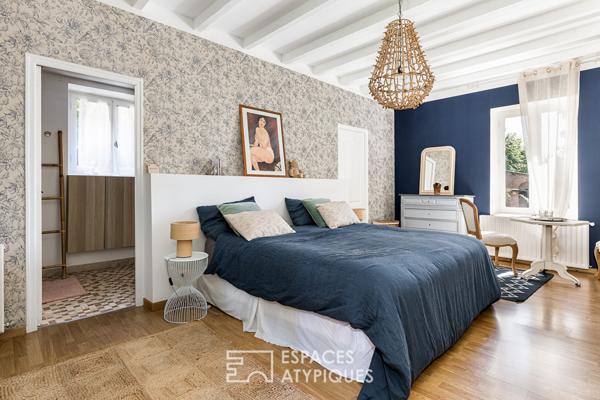 Demeure de charme rénovée avec parc et dépendances