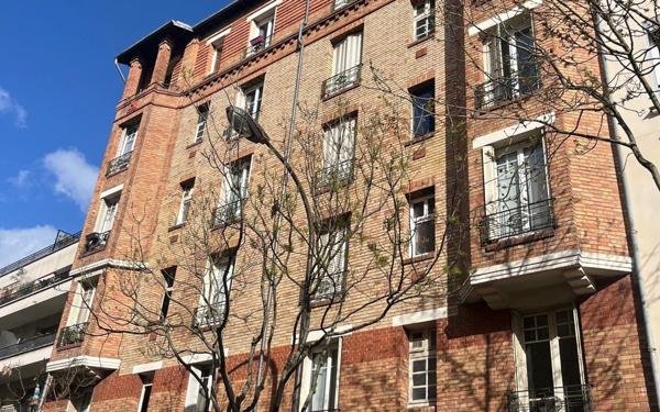 Appartement à vendre    1 pièce • 21,82 m2 Vincennes