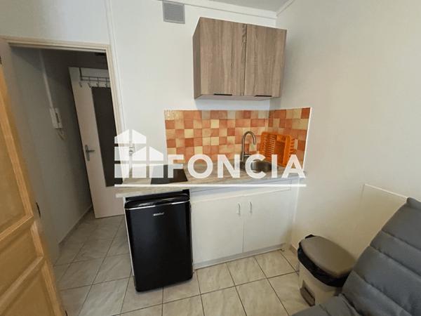 Location Studio meublé 14.36 m² - 37 RUE JEAN JACQUES ROUSSEAU Manosque 04100