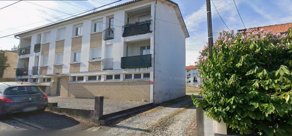 24660 COULOUNIEIX CHAMIERS IMMEUBLE DE RAPPORT 4 APPARTEMENTS + 6 GARAGES - INVESTISSEMENT LOCATIF