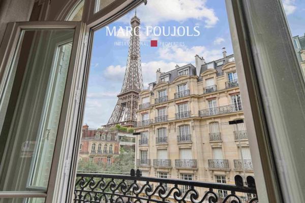 Paris 7 Bourdonnais / Champ de Mars : appartement rénové de 306 m² au 3ème étage avec vue Tour Eiffel