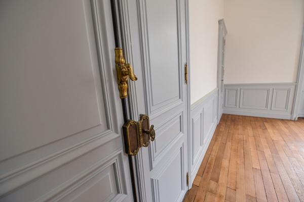 49000 ANGERS APPARTEMENT DE CARACTERE - 2CH - GRANDE PIECE DE VIE - PARKING