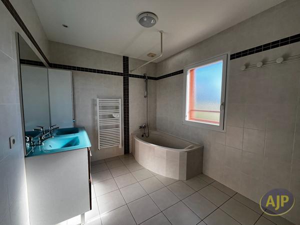 Vente maison Oree D Anjou : 225 000 € - AJP Immobilier Le Loroux-Bottereau