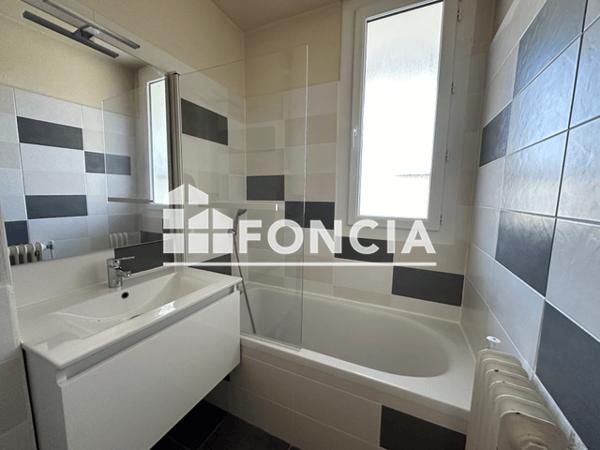 Location Appartement 3 pièces 71.07 m² - 125 AVENUE DE LA REPUBLIQUE Seyssinet Pariset 38170