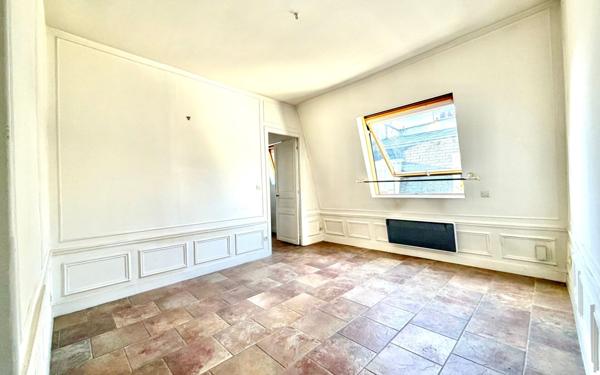 Appartement à vendre    3 pièces • 41,97 m2 Paris 17
