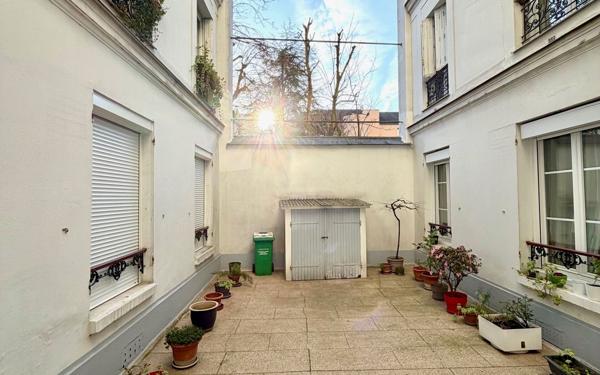 Appartement à vendre    3 pièces • 41,97 m2 Paris 17