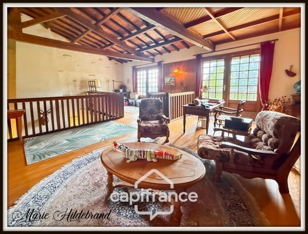 Maison de Caractère – 290 m², 8 Chambres, Jardin 7500 m², Vue Imprenable