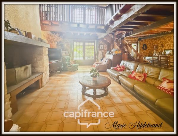 Maison de Caractère – 290 m², 8 Chambres, Jardin 7500 m², Vue Imprenable