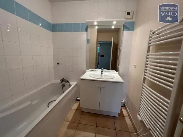 Appartement à louer 2 pièces 49.01m²