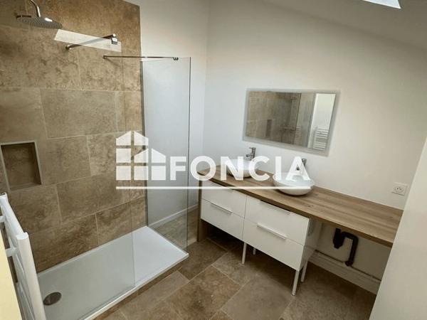 Location Appartement 3 pièces 65.36 m² - 7 RUE VALENTIN HAUY Poitiers 86000