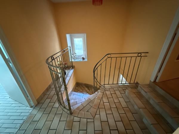 Maison  6 pièce(s)  4 chambre(s)  137 m²