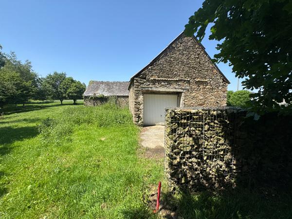 A VENDRE Maison proche LANDIVISIAU 8 pièces 150 m2