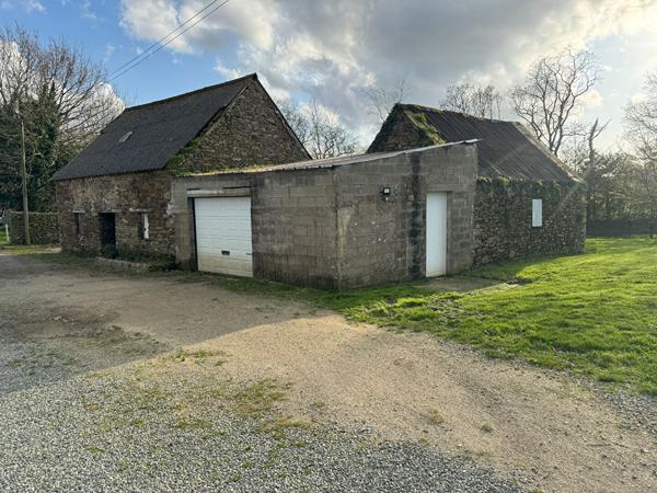 A VENDRE Maison proche LANDIVISIAU 8 pièces 150 m2