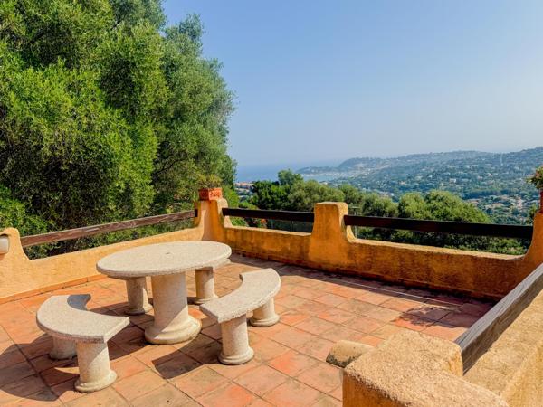 Maison à vendre  5 pièces - 140 m2 CAVALAIRE SUR MER - 83