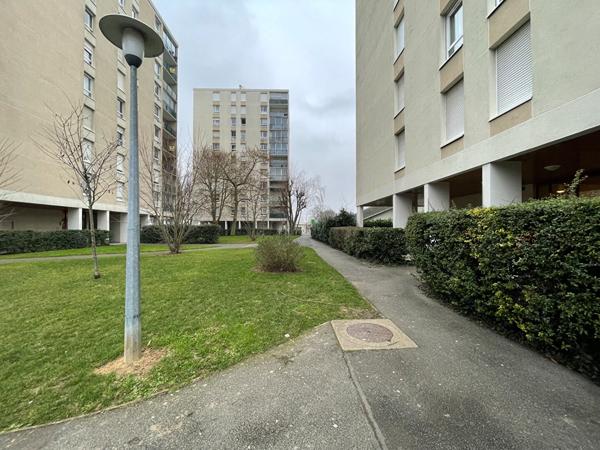 Appartement Evry Courcouronnes 4 pièce(s) 73.26 m2