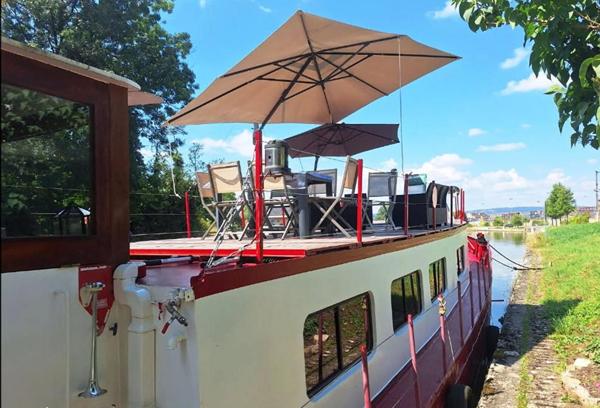 21200 BEAUNE -  PENICHE 23 mètres - 100 m2 habitable - 2 Chambres - Tout confort