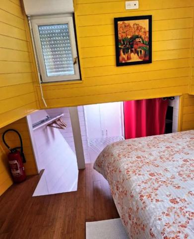 21200 BEAUNE -  PENICHE 23 mètres - 100 m2 habitable - 2 Chambres - Tout confort