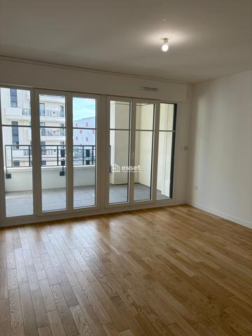 Location Appartement 2 pièces 48.1 m² - Saint-ouen-sur-seine 93400