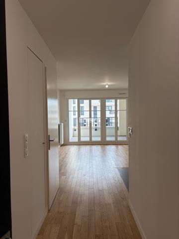 Location Appartement 2 pièces 48.1 m² - Saint-ouen-sur-seine 93400