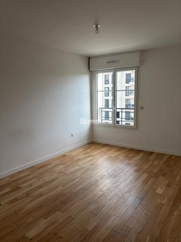 Location Appartement 2 pièces 48.1 m² - Saint-ouen-sur-seine 93400