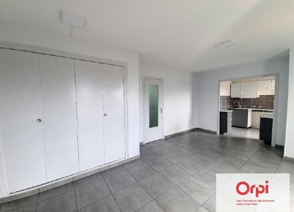 Appartement à louer  1 pièce •  Montluçon