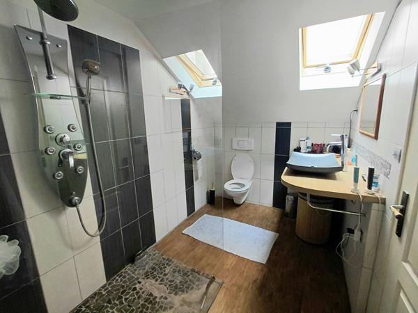 Propriété 8 pièces 205 m2